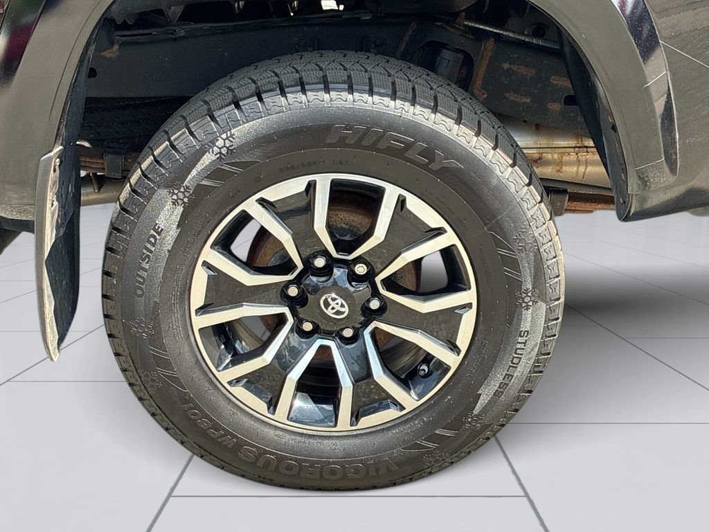 Used 2021 Toyota Tacoma 4x4 Double Cab w/ Tacoma SR5 Package image 10