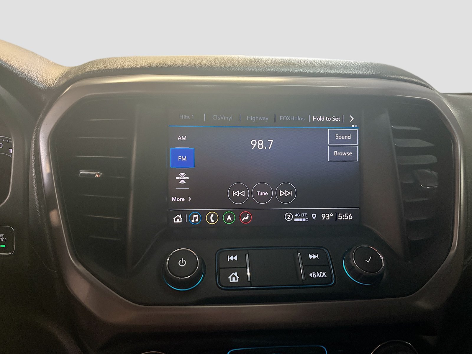Used 2023 GMC Acadia AT4 w/ Trailering Package AWD/4WD image 14