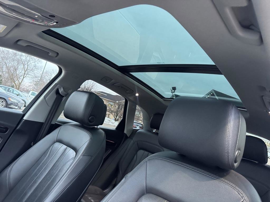 Used 2018 Audi Q5 Prestige w/ Prestige Package image 38