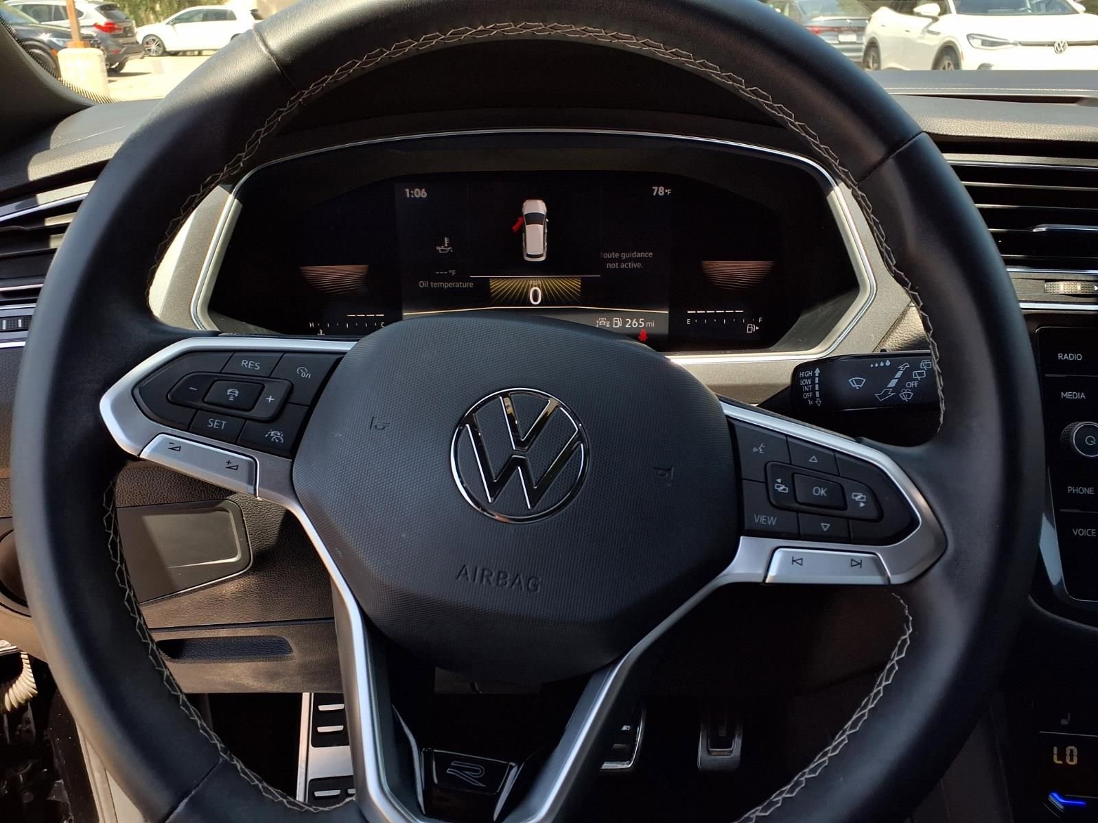 Certified 2023 Volkswagen Tiguan SE R-Line FWD image 12