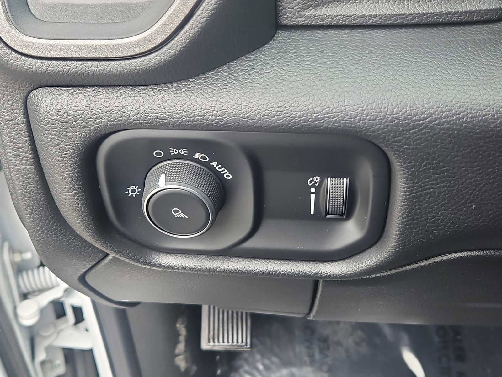 Used 2022 RAM 2500 Tradesman AWD/4WD image 10