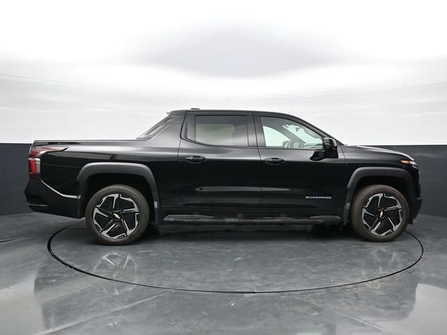 New 2026 Chevrolet Silverado EV LT AWD/4WD image 11