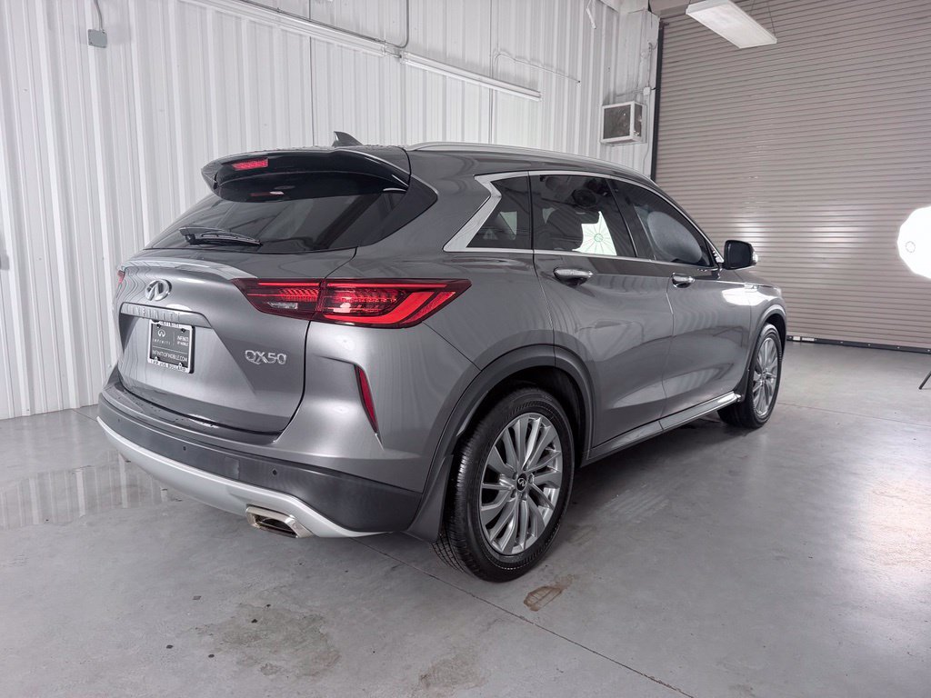Certified 2023 INFINITI QX50 Luxe FWD image 5