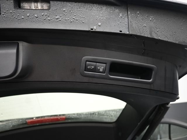 Used 2023 Lexus UX 250h AWD w/ Accessory Package (Z1) image 7