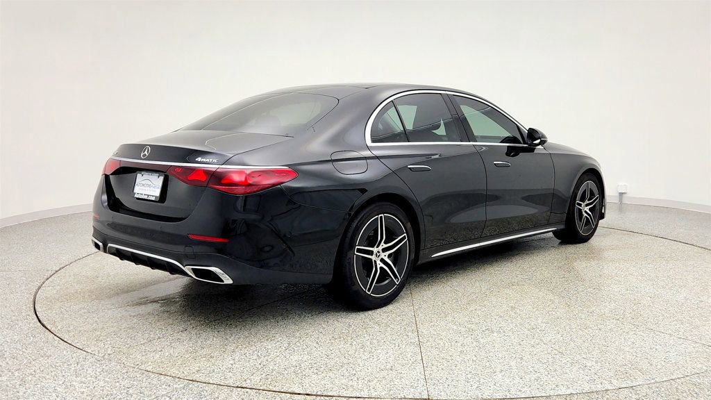 Used 2024 Mercedes-Benz E 450 E 450 4MATIC Sedan, Pinnacle w w/ Driver Assistance Package image 5