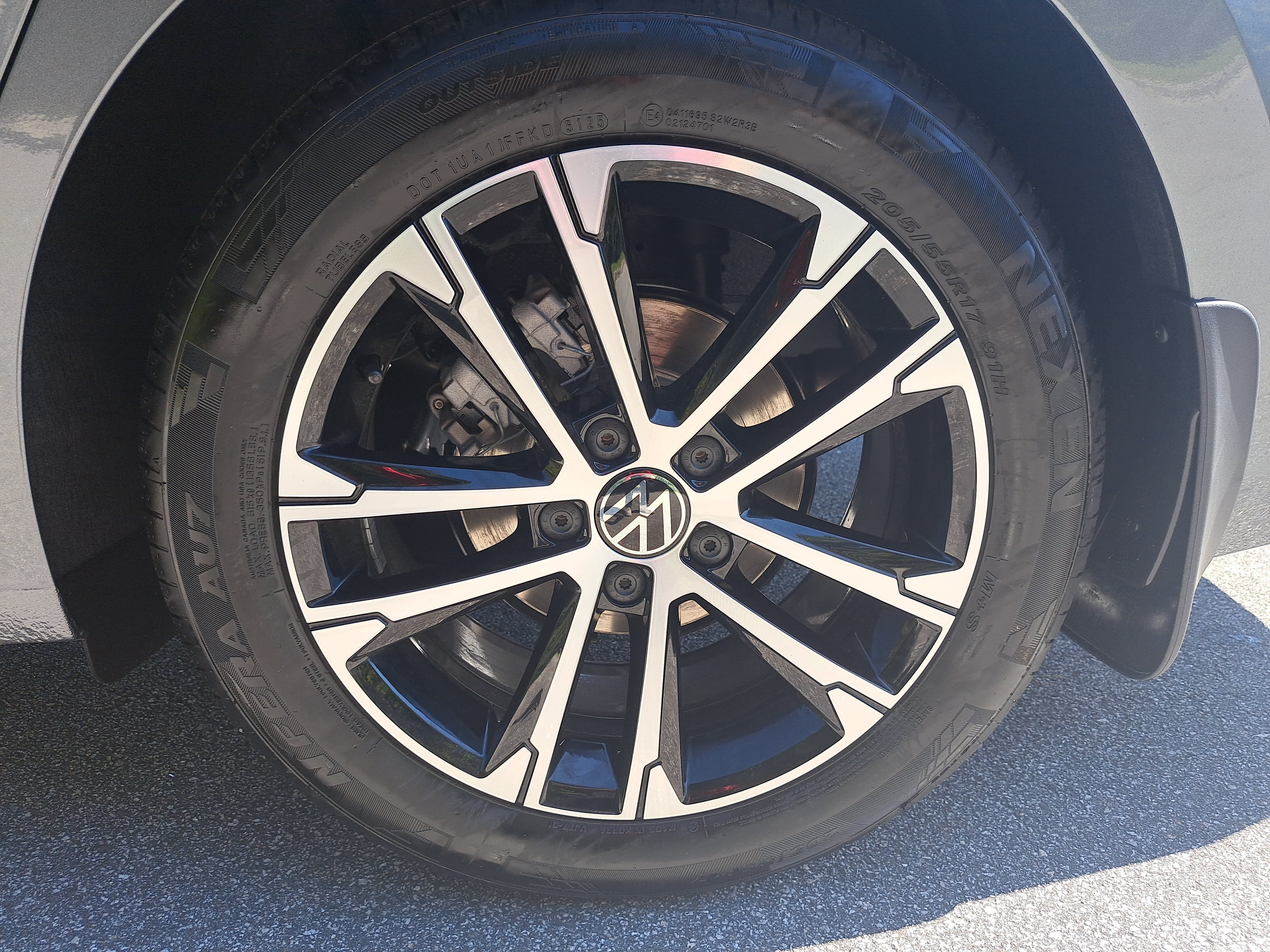 New 2027 Volkswagen Jetta Sport FWD image 30