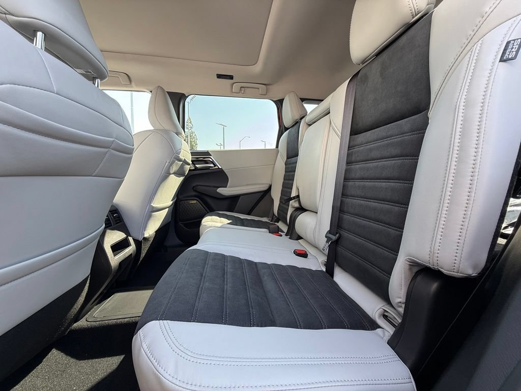 New 2026 Mitsubishi Outlander SE AWD/4WD image 40