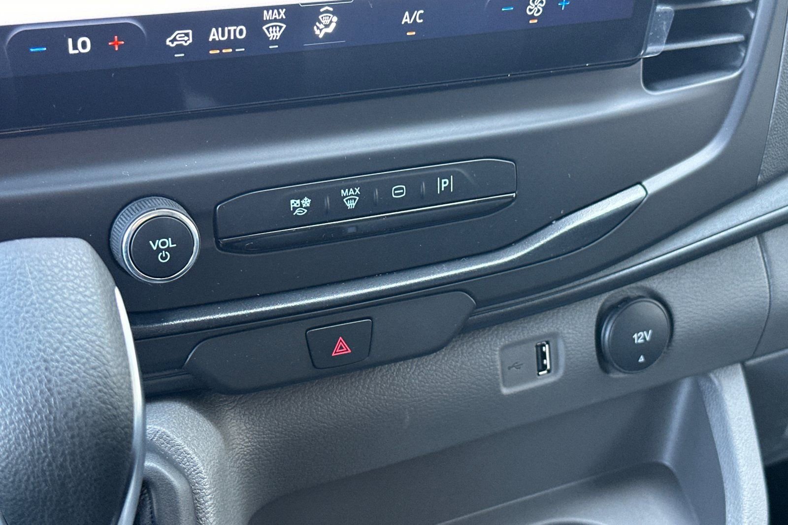 New 2026 Ford Transit 250 148 Medium Roof w/ Load Area Protection Package image 19