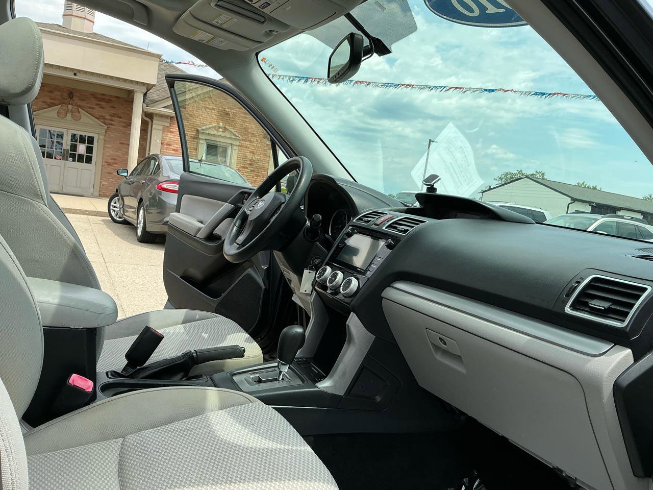 Used 2016 Subaru Forester 2.5i Premium w/ Popular Package #2 AWD/4WD image 22