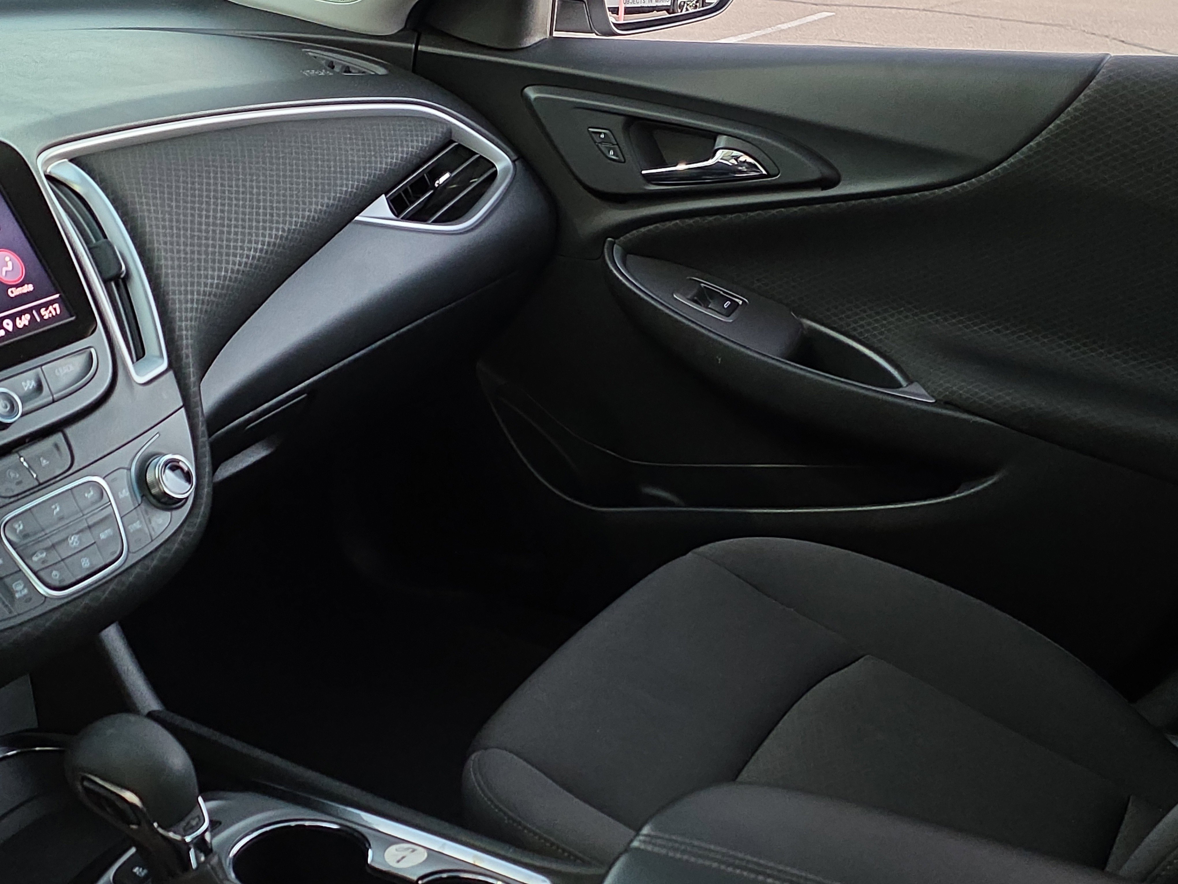 Used 2024 Chevrolet Malibu LT image 23