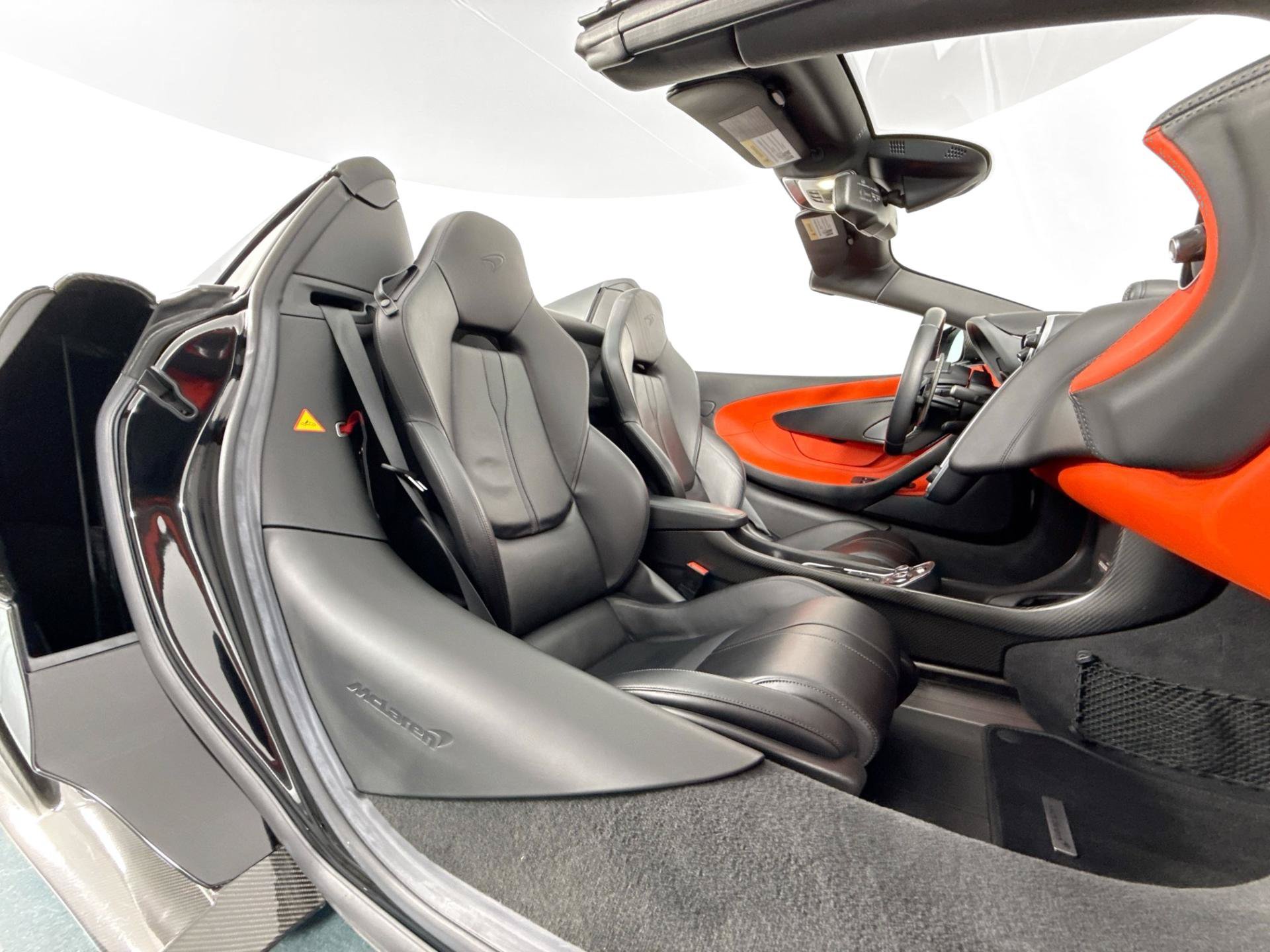 Used 2020 McLaren 600LT Spider RWD image 26