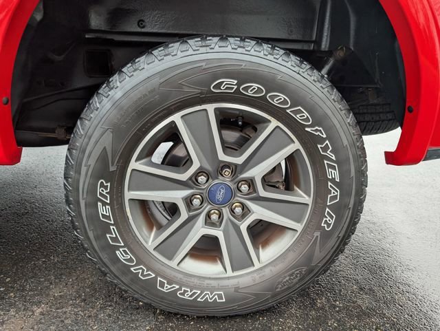 Used 2015 Ford F150 XLT w/ Equipment Group 302A Luxury image 24