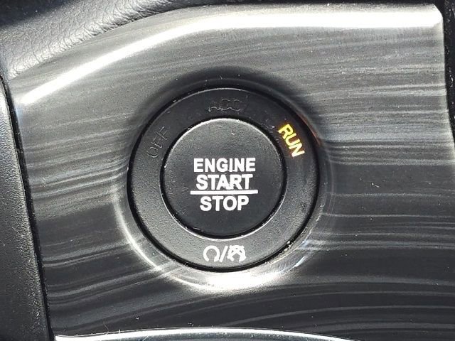 Used 2019 Jeep Grand Cherokee Limited AWD/4WD image 19