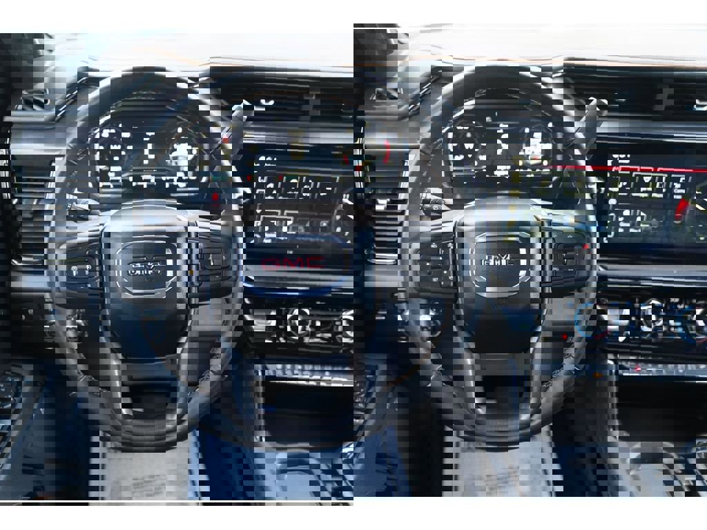 Used 2025 GMC Sierra 3500 AT4 w/ AT4 Premium Plus Package image 17