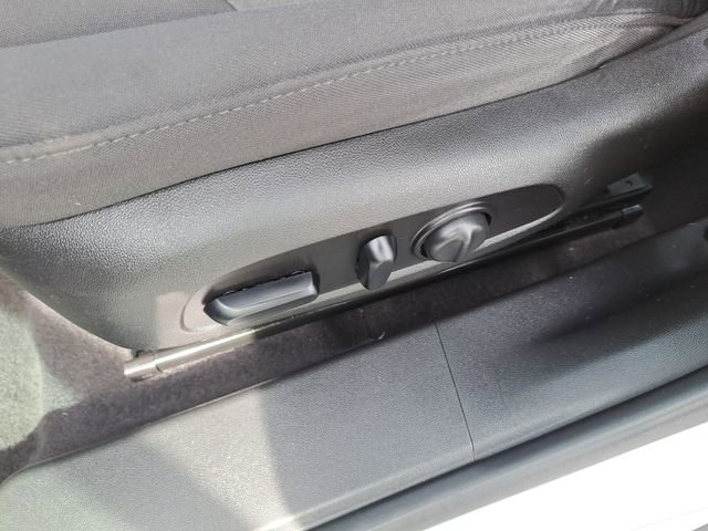 Used 2018 Chevrolet Malibu LS image 15