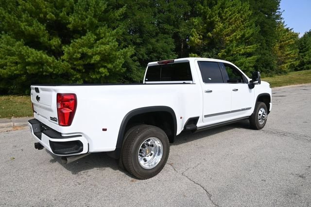 New 2026 Chevrolet Silverado 3500 High Country w/ High Country Premium Package AWD/4WD image 8