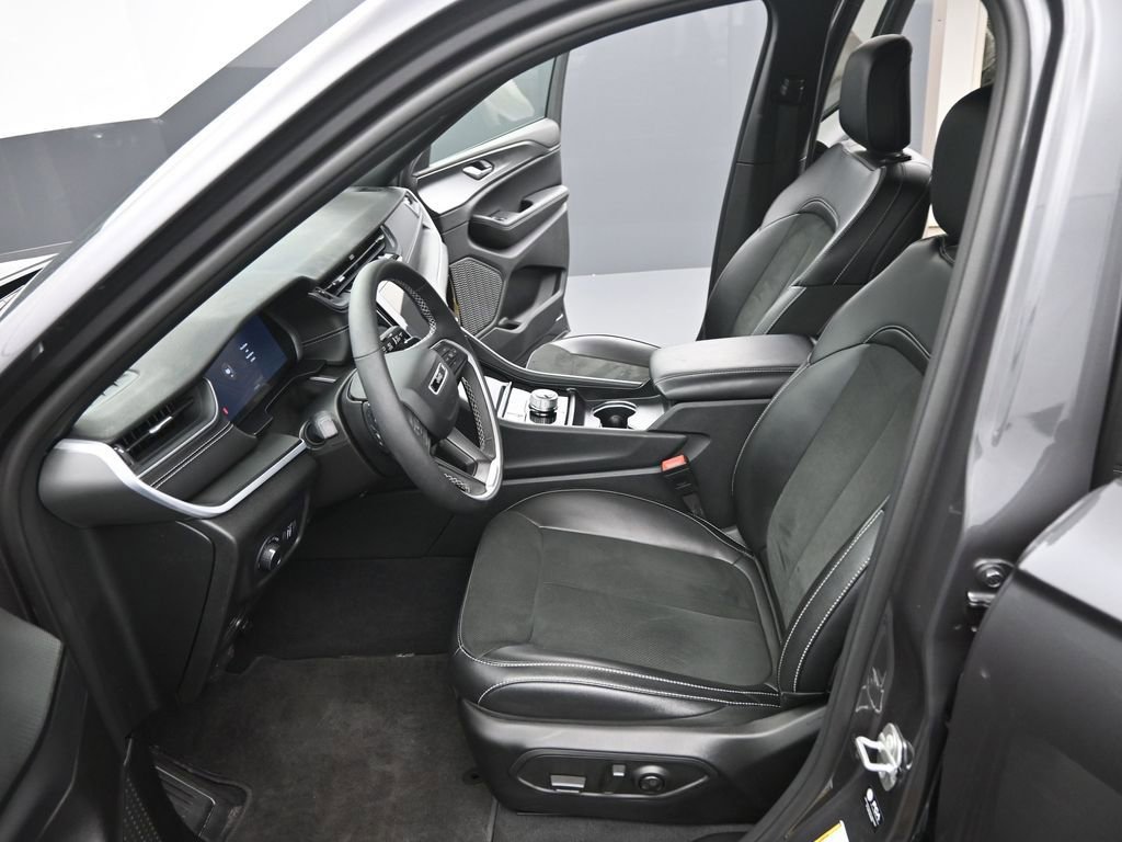 Used 2024 Jeep Grand Cherokee Altitude image 10