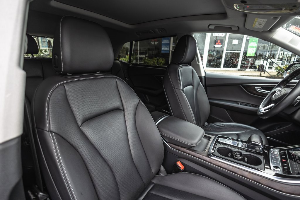 Used 2019 Audi Q8 Prestige w/ Adaptive Chassis Package image 31