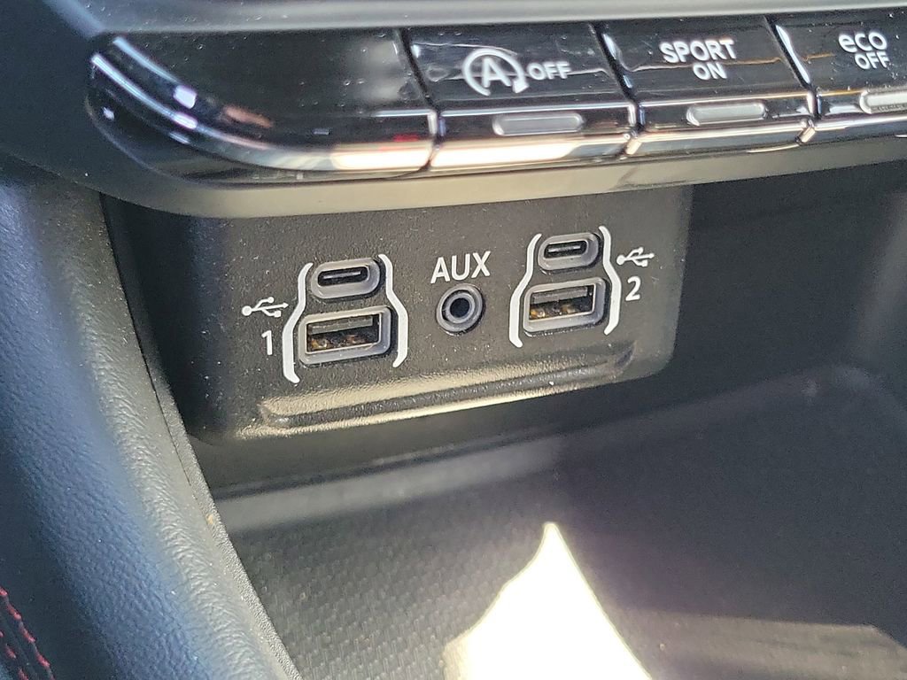 Used 2023 Dodge Durango GT image 11