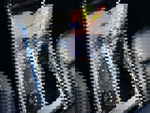 Certified 2021 Ford Explorer XLT w/ Equipment Group 202A image 15