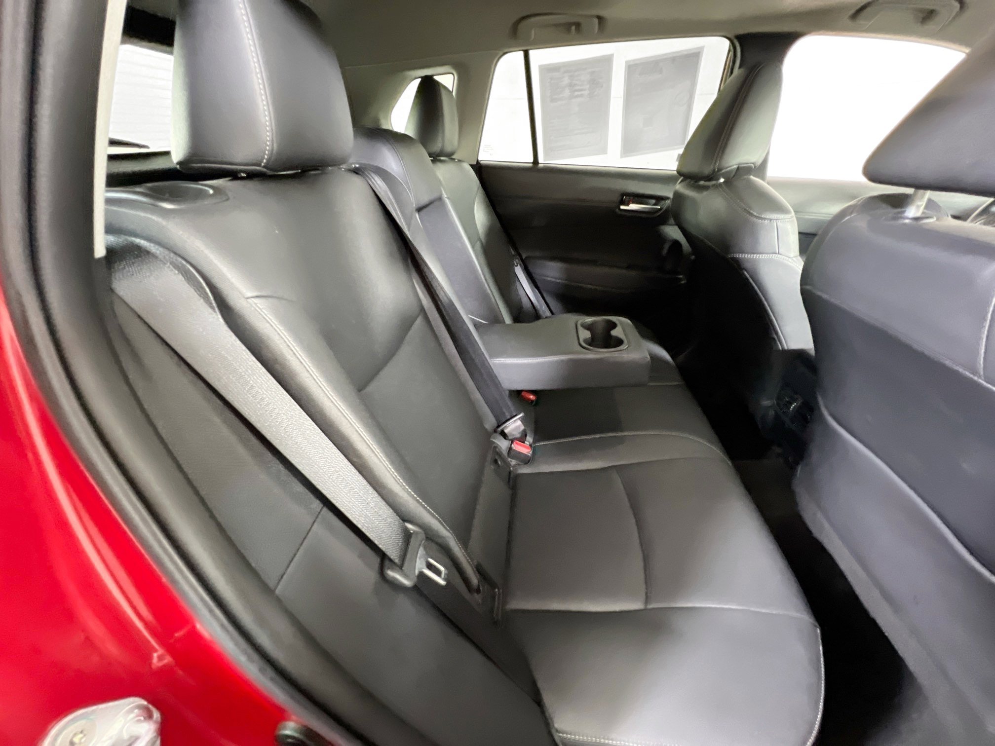 Used 2022 Toyota Corolla Cross XLE w/ Convenience Package AWD/4WD image 26