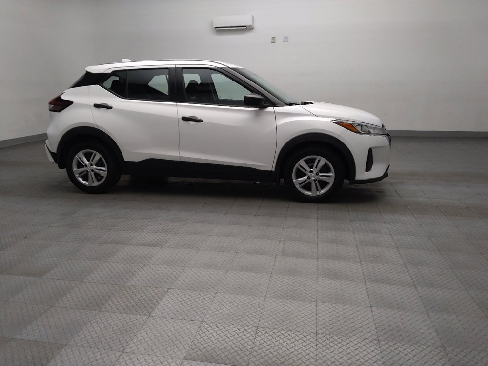 Used 2021 Nissan Kicks S FWD image 11