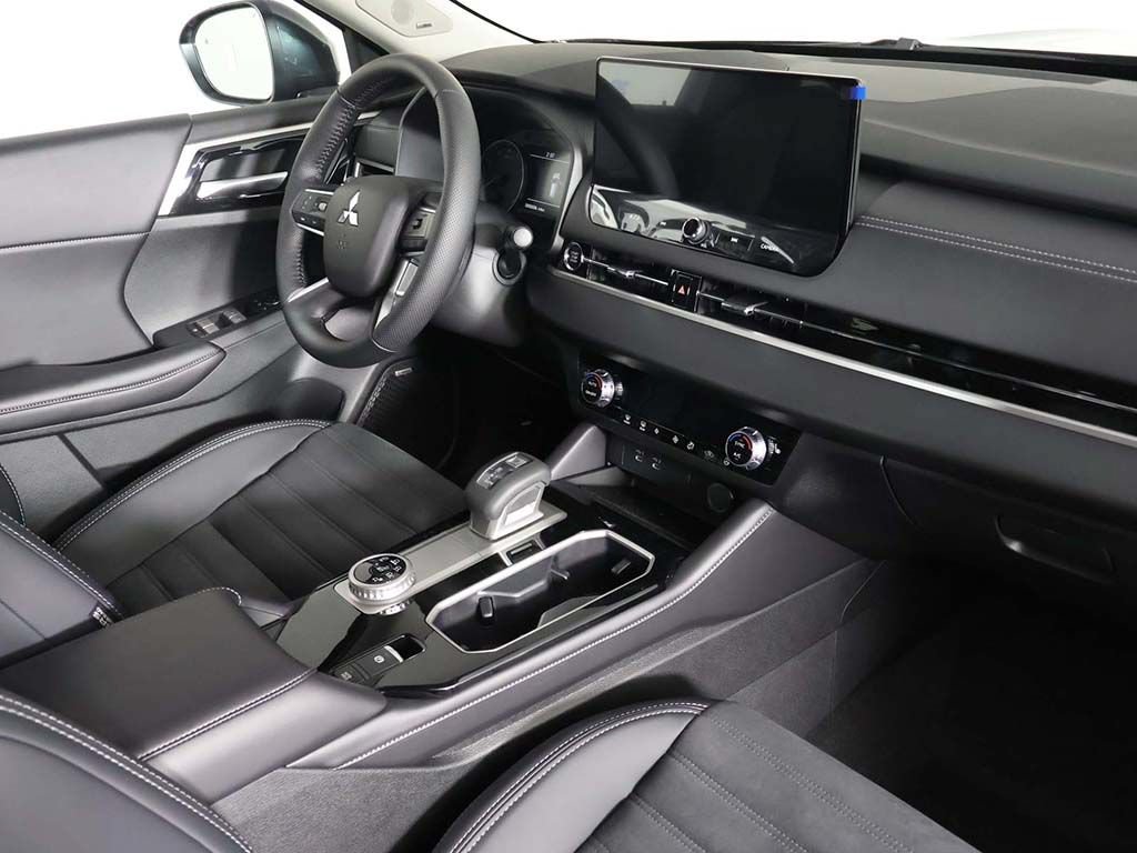New 2026 Mitsubishi Outlander SE FWD image 28