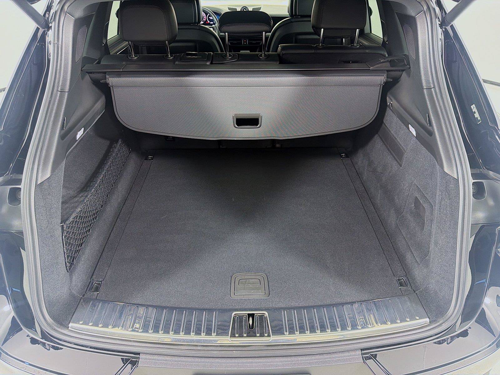 Certified 2025 Porsche Cayenne AWD/4WD image 23