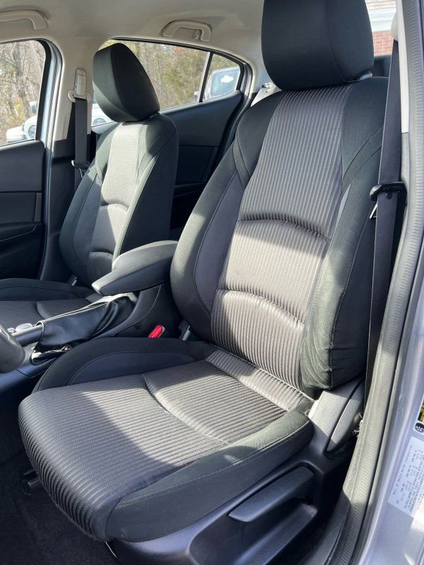 Used 2016 MAZDA MAZDA3 i Sport w/ Preferred Equipment Package image 13