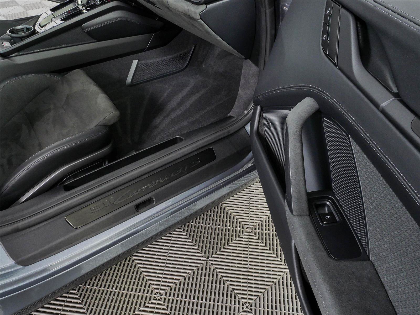 Certified 2026 Porsche 911 Carrera GTS RWD image 24