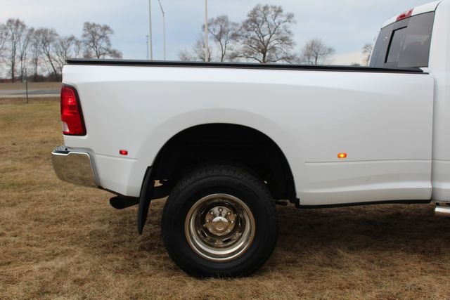 Used 2018 RAM 3500 Tradesman w/ Chrome Appearance Group AWD/4WD image 8