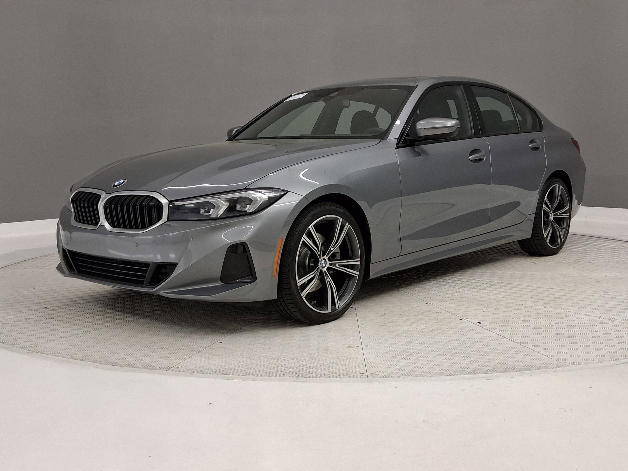 Certified 2023 BMW 330i 330i w/ Driving Assistance Package image 33