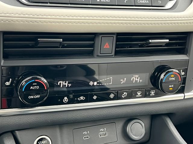 Used 2023 Nissan Rogue SV w/ SV Premium B Package image 24
