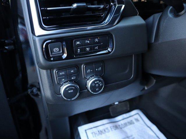 New 2025 GMC Yukon Elevation image 31