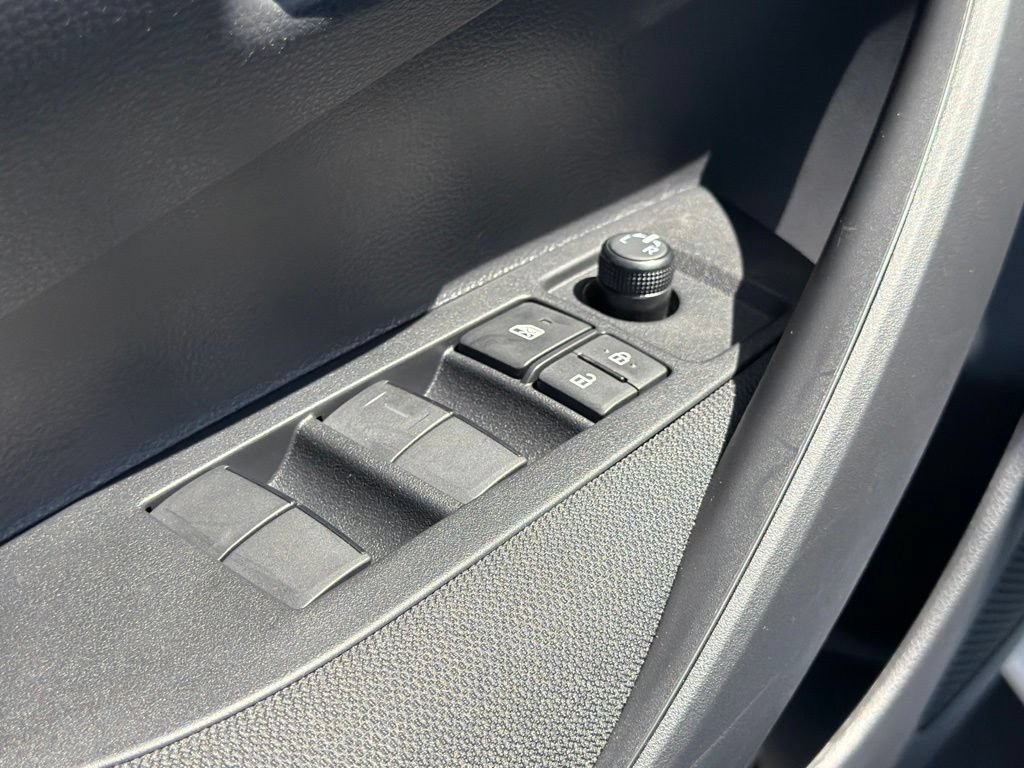 Used 2026 Toyota Corolla LE w/ Carpet Mat Package (TMS) FWD image 16