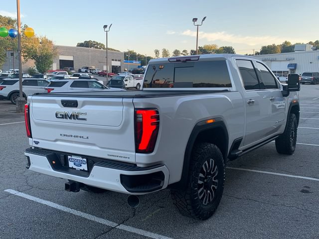 Used 2024 GMC Sierra 2500 Denali Ultimate AWD/4WD image 5
