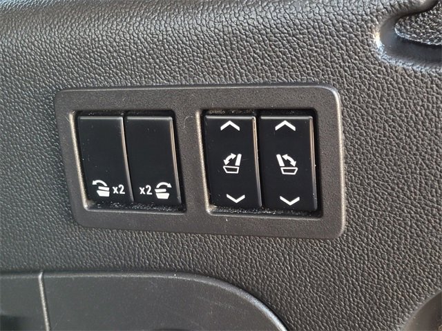 Used 2016 Cadillac Escalade ESV Luxury image 20