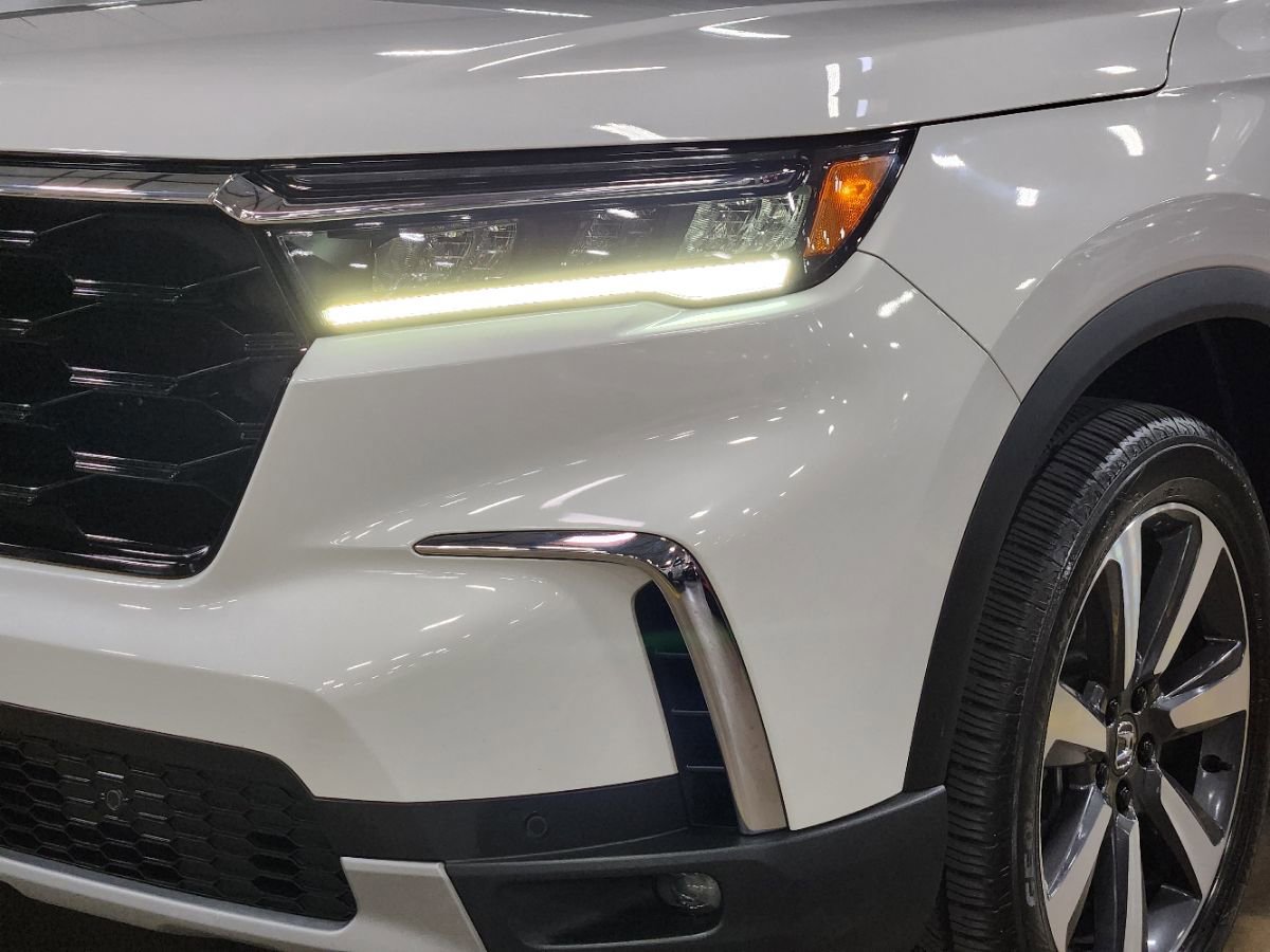 Used 2023 Honda Pilot Elite image 14