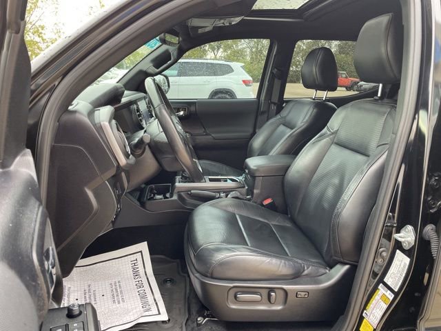 Used 2021 Toyota Tacoma TRD Off-Road image 8