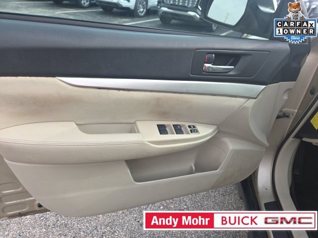 Used 2010 Subaru Outback 2.5i Premium AWD/4WD image 28