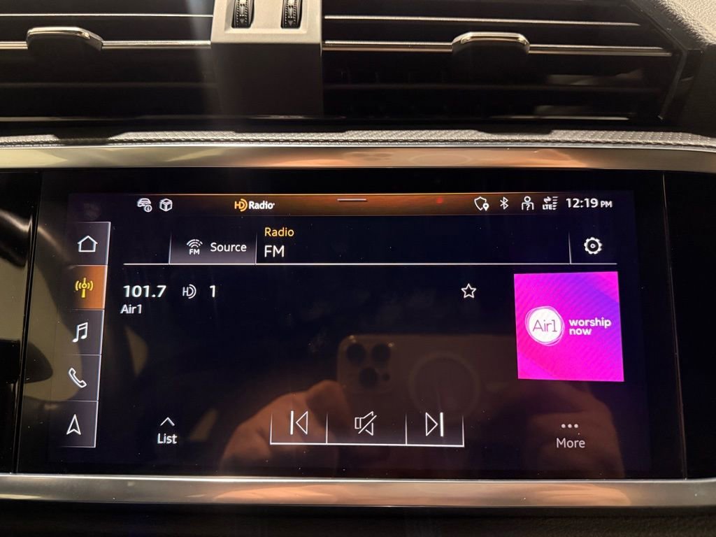 Used 2024 Audi Q3 2.0T Premium Plus image 21