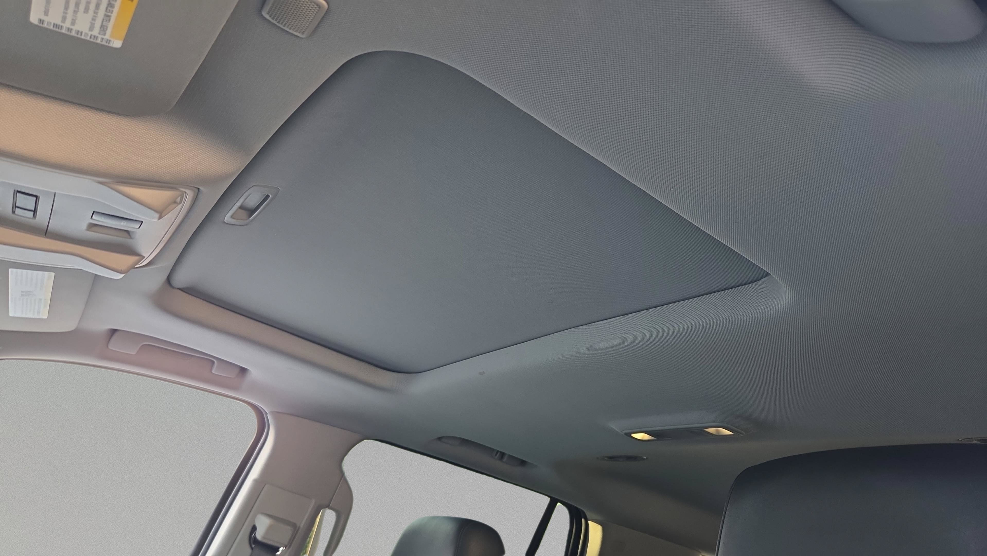 Used 2019 Cadillac Escalade Luxury RWD image 17