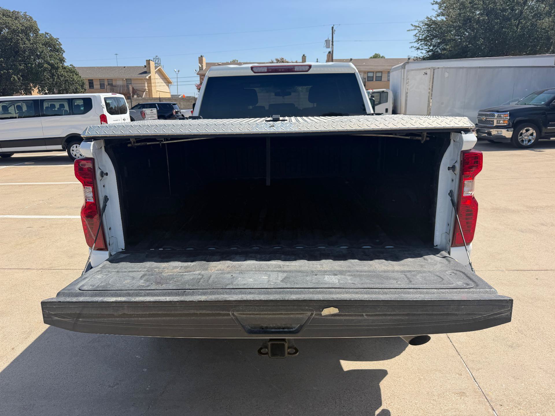 Used 2022 Chevrolet Silverado 2500 Custom w/ Custom Convenience Package AWD/4WD image 8
