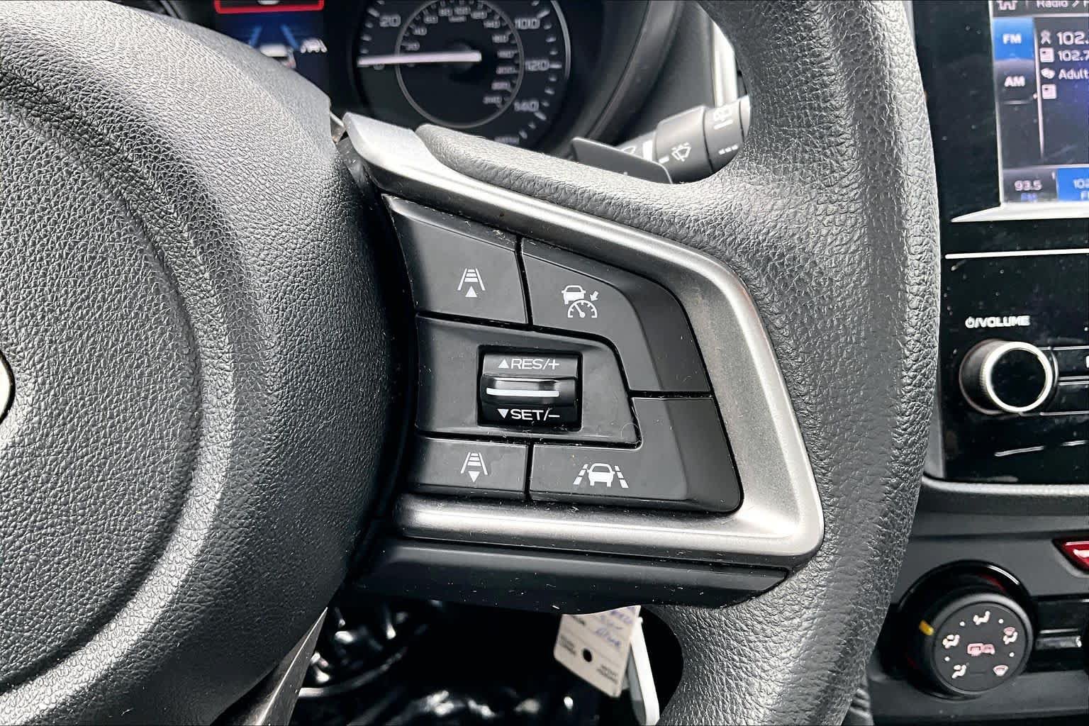 Used 2018 Subaru Impreza 2.0i Premium w/ Eyesight & BSD & Rcta AWD/4WD image 25