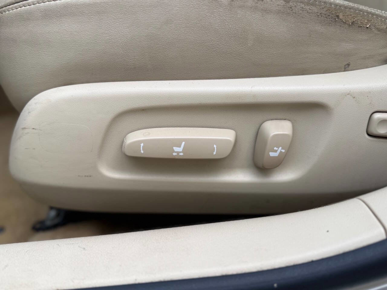 Used 2010 Lexus ES 350 FWD image 17