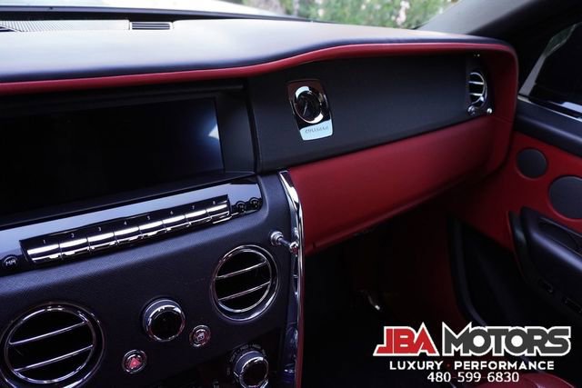 Used 2020 Rolls-Royce Cullinan image 39