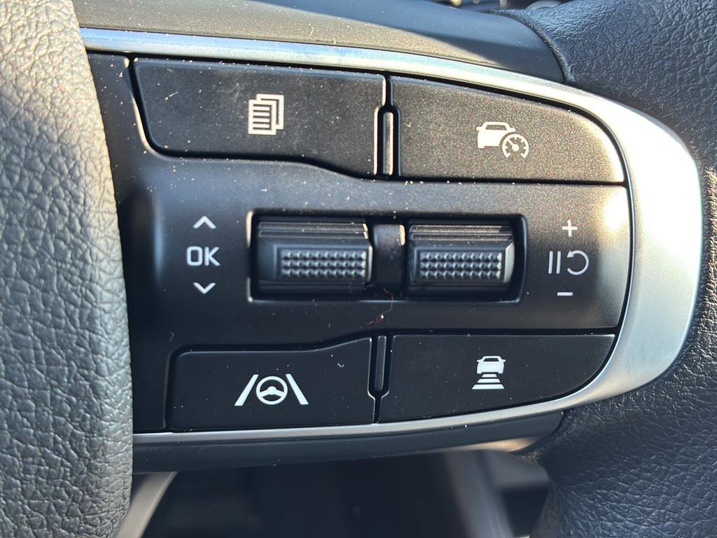 New 2026 Kia K5 LXS FWD image 33