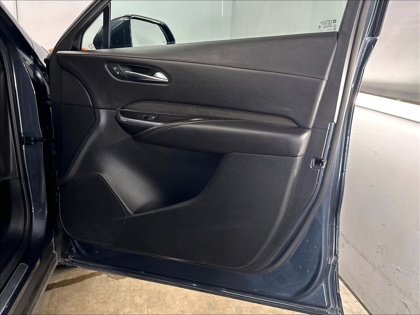 Used 2019 Cadillac XT4 Sport w/ Cold Weather Package FWD image 25