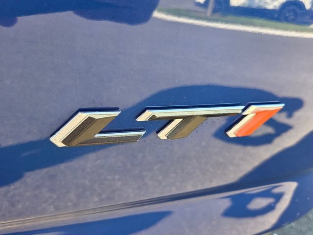 Used 2020 Chevrolet Camaro LT RWD image 12