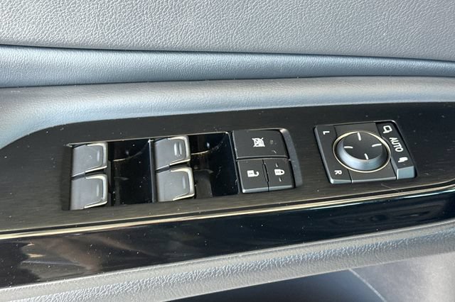 Used 2025 Lexus ES 300h w/ Premium Package FWD image 13